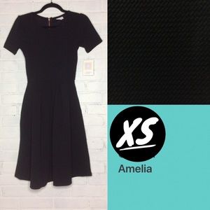 LuLaRoe Amelia